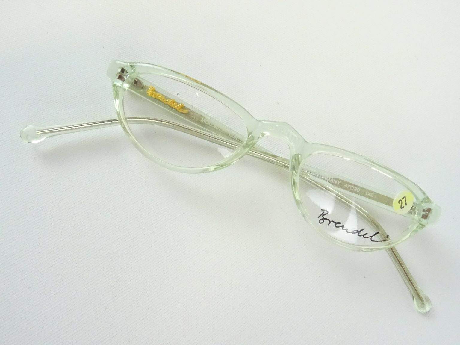 Helle Damenbrille kleine schmale Form Lesebrille Halbbrille grün