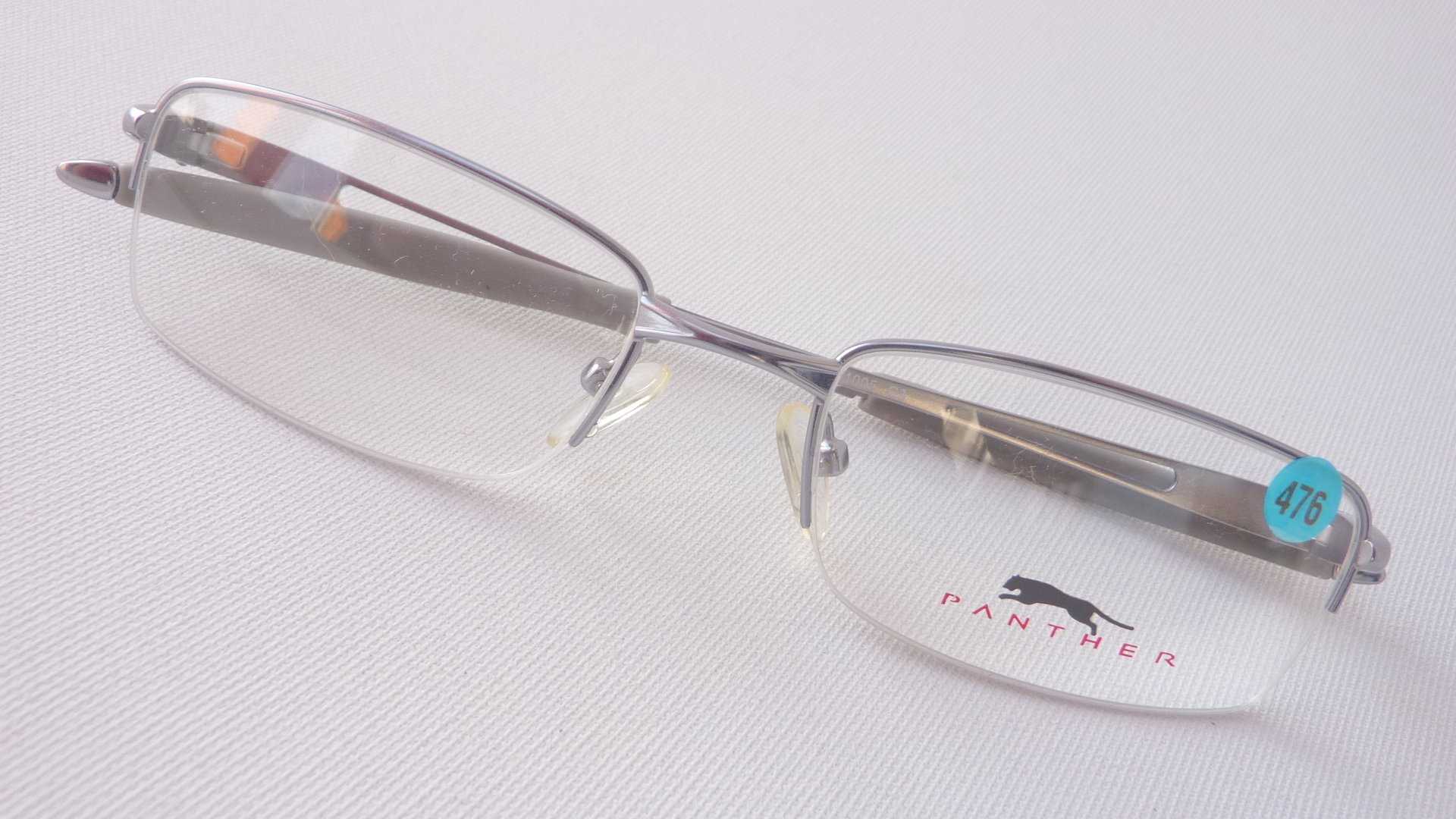 De Panther edle Herrenbrille silber mit schmaler rechteckiger Form