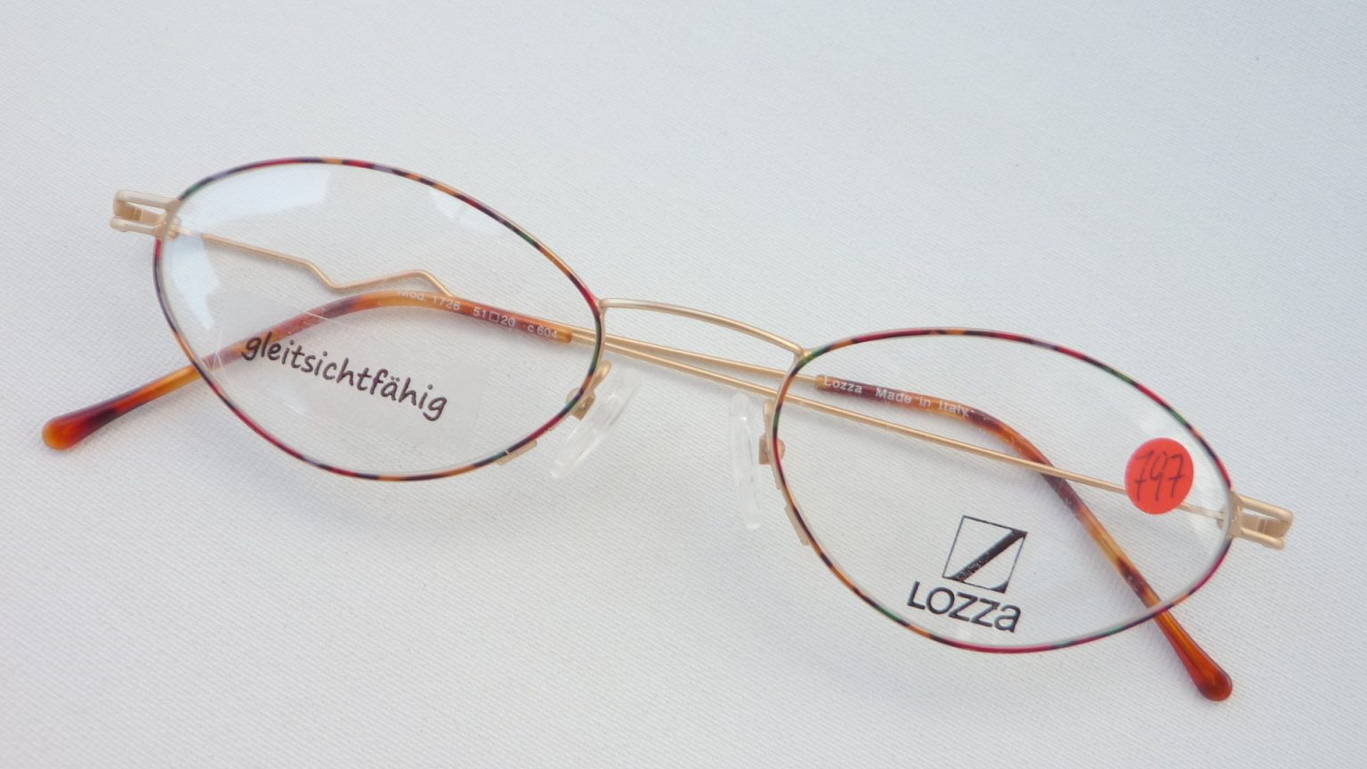 extravagante bunte brillengestelle