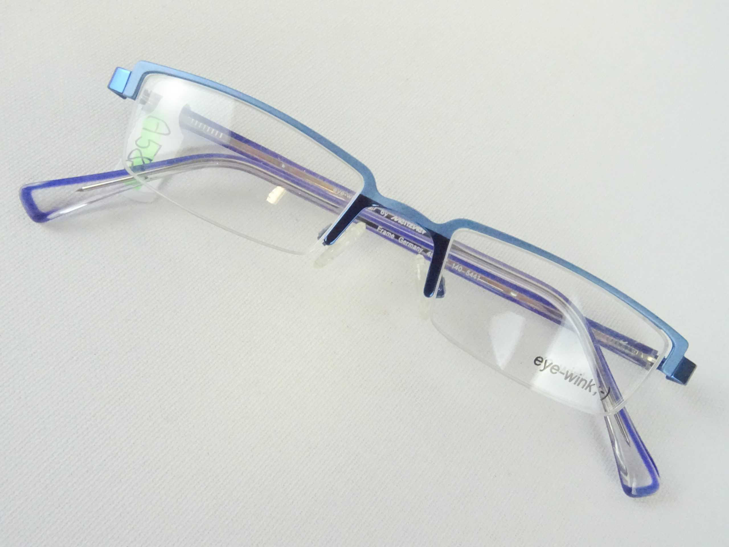Meitzner Brille Blautöne kleine Brillengestelle mit flacher Glasform extraleicht ohne unteren