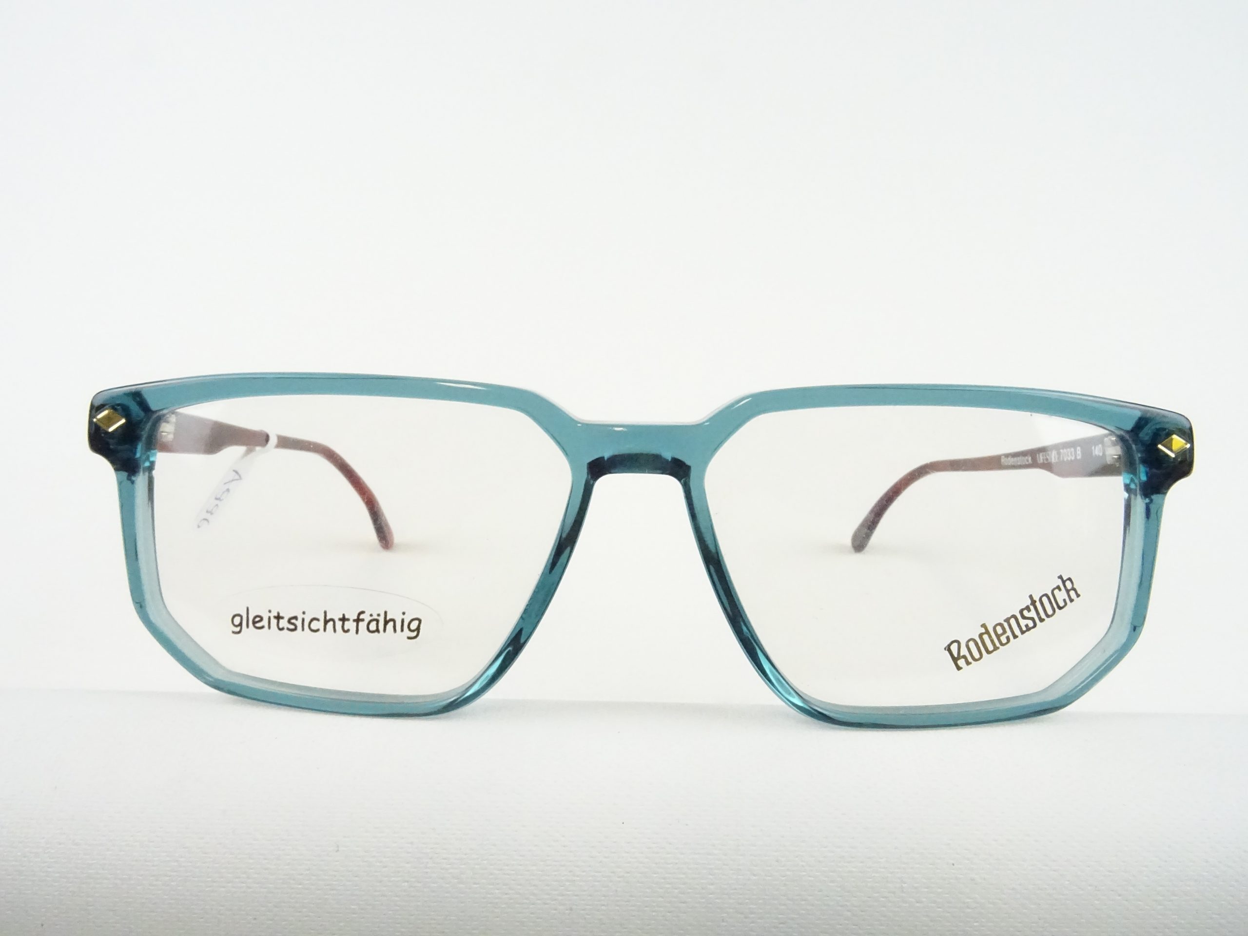 rodenstock-blaue-brillenfassung-herrenbrille-klassisch-leicht